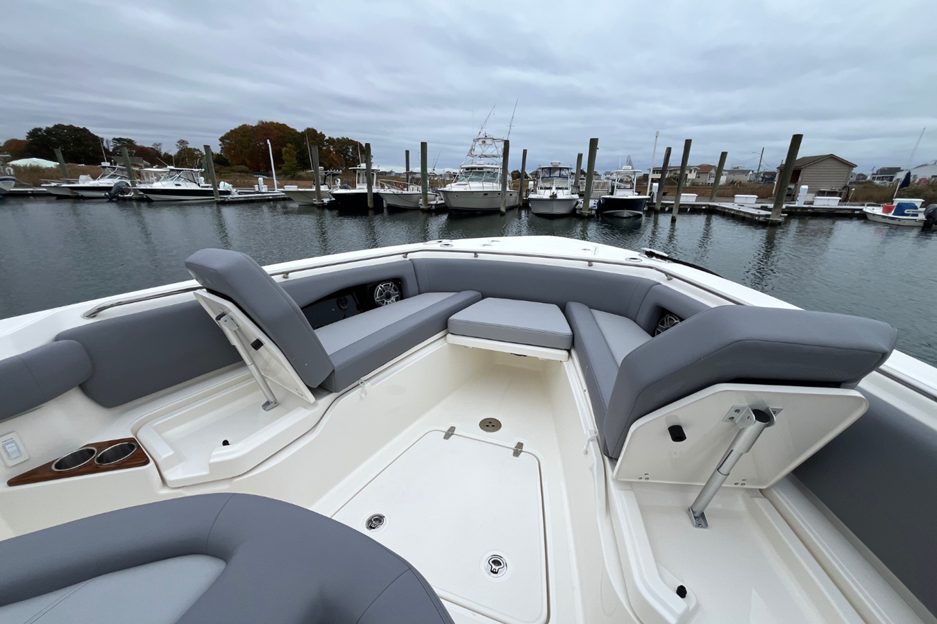 BOSTON WHALER 360 OUTRAGE, photo 45