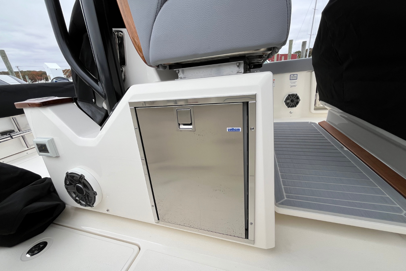 BOSTON WHALER 360 OUTRAGE, photo 61