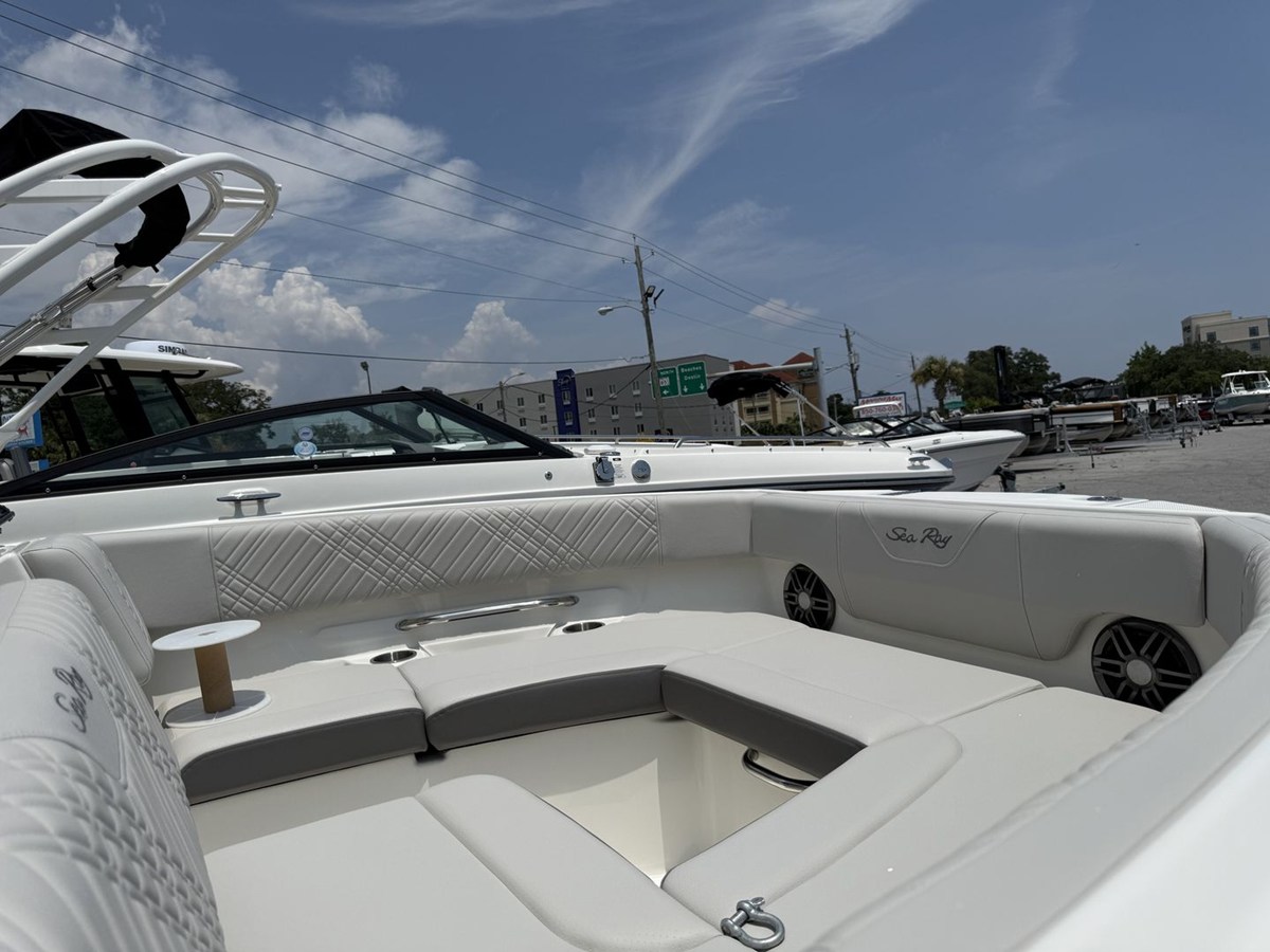 SEA RAY SDX 230 OUTBOARD, photo 4