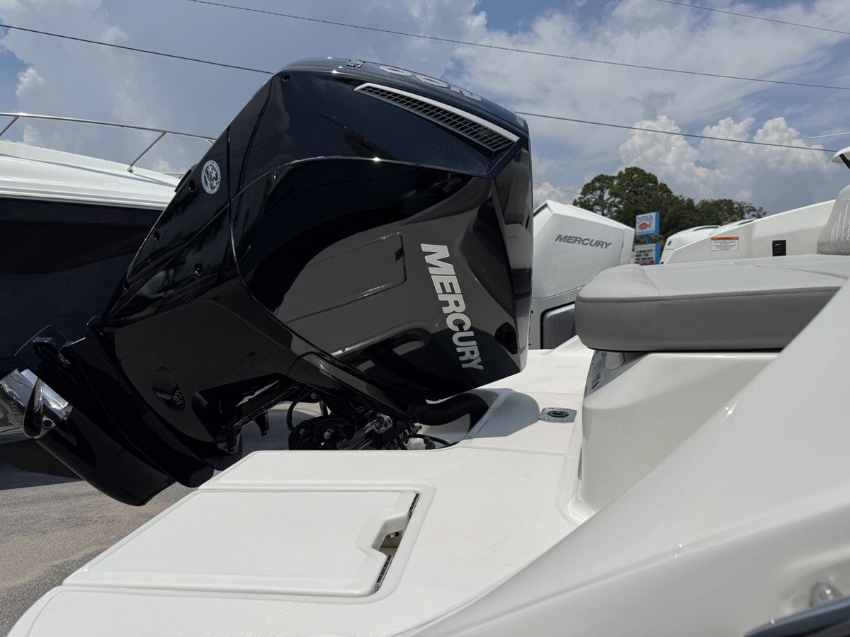 SEA RAY SDX 230 OUTBOARD, photo 5