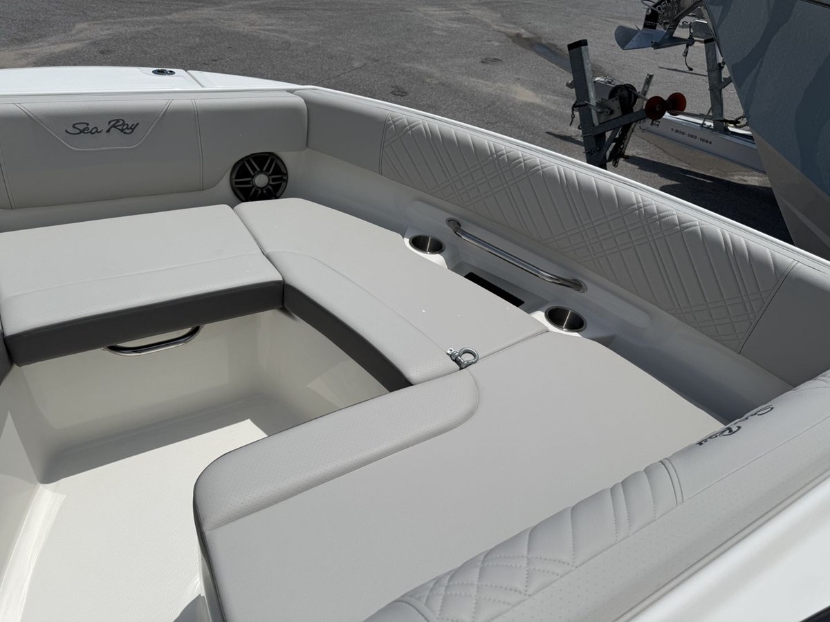 SEA RAY SDX 230 OUTBOARD, photo 17