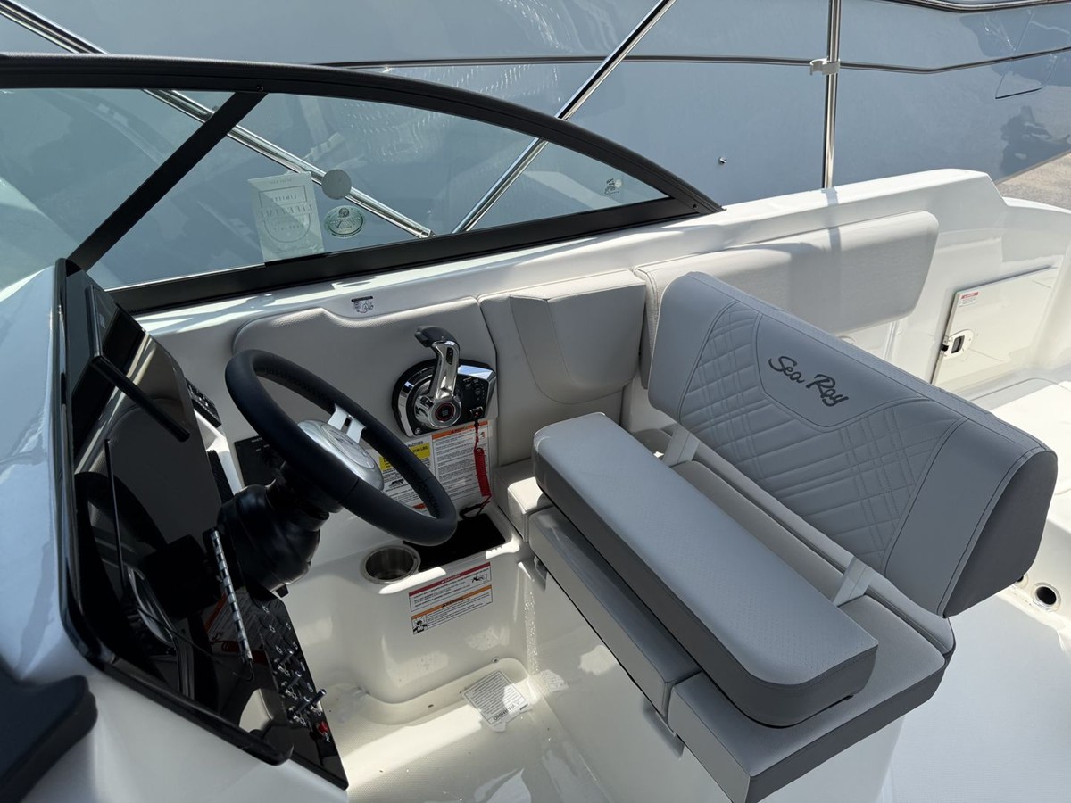 SEA RAY SDX 230 OUTBOARD, photo 19