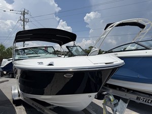 SEA RAY SDX 230 OUTBOARD