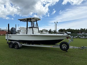 SEA HUNT BX 22 BR