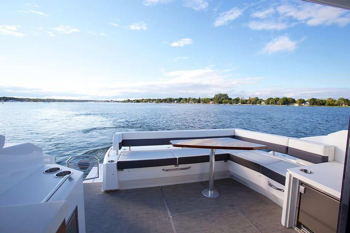 Cruisers Yachts 46 Cantius — 2026 Cruisers Yachts 46 Cantius — photo 5