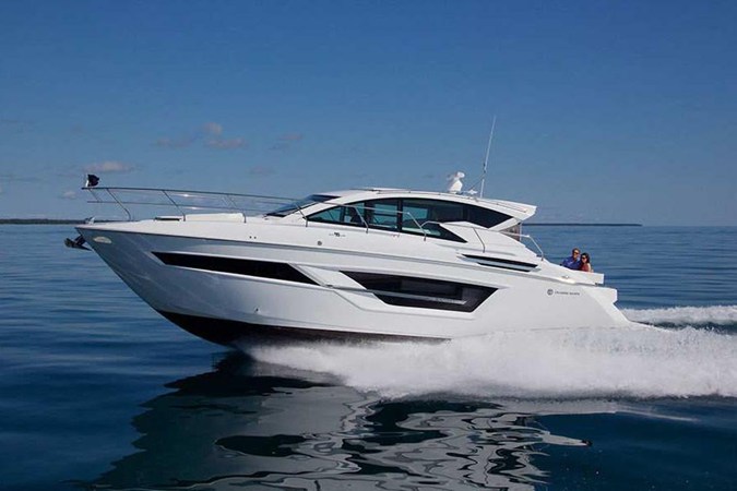 CRUISERS YACHTS 46 CANTIUS
