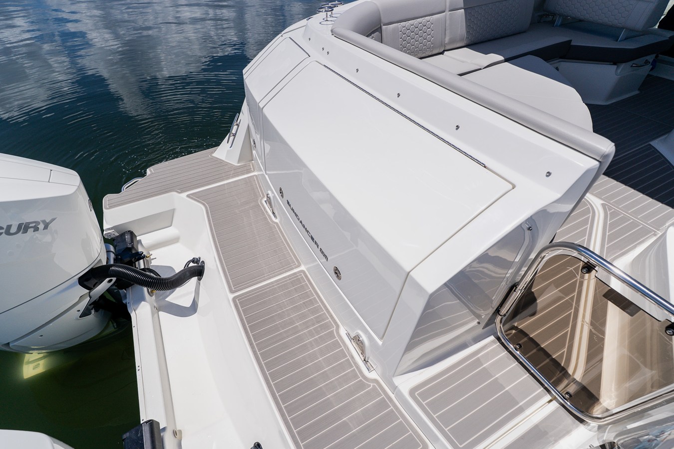 SEA RAY SUNDANCER 320 OUTBOARD, photo 20