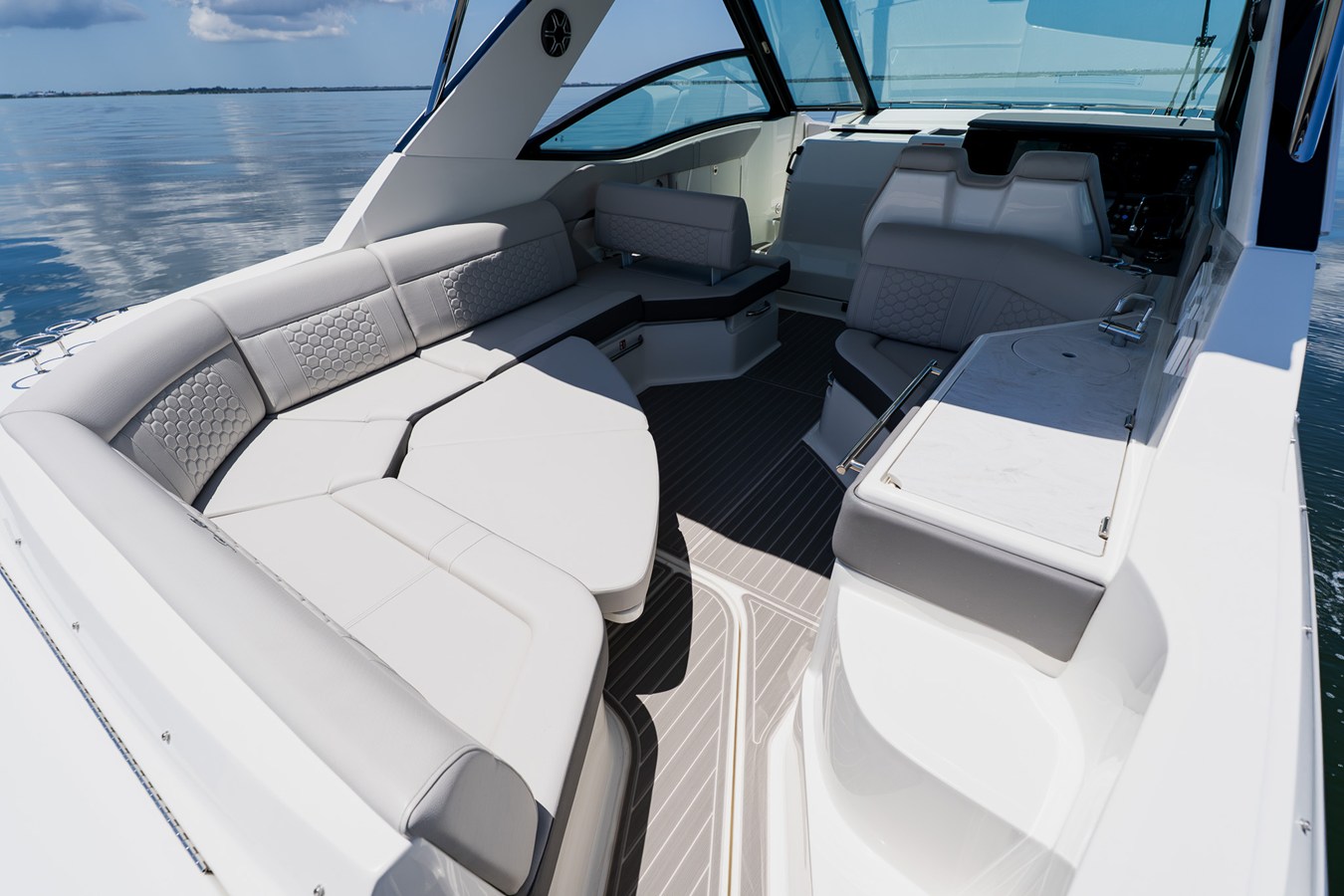 SEA RAY SUNDANCER 320 OUTBOARD, photo 27