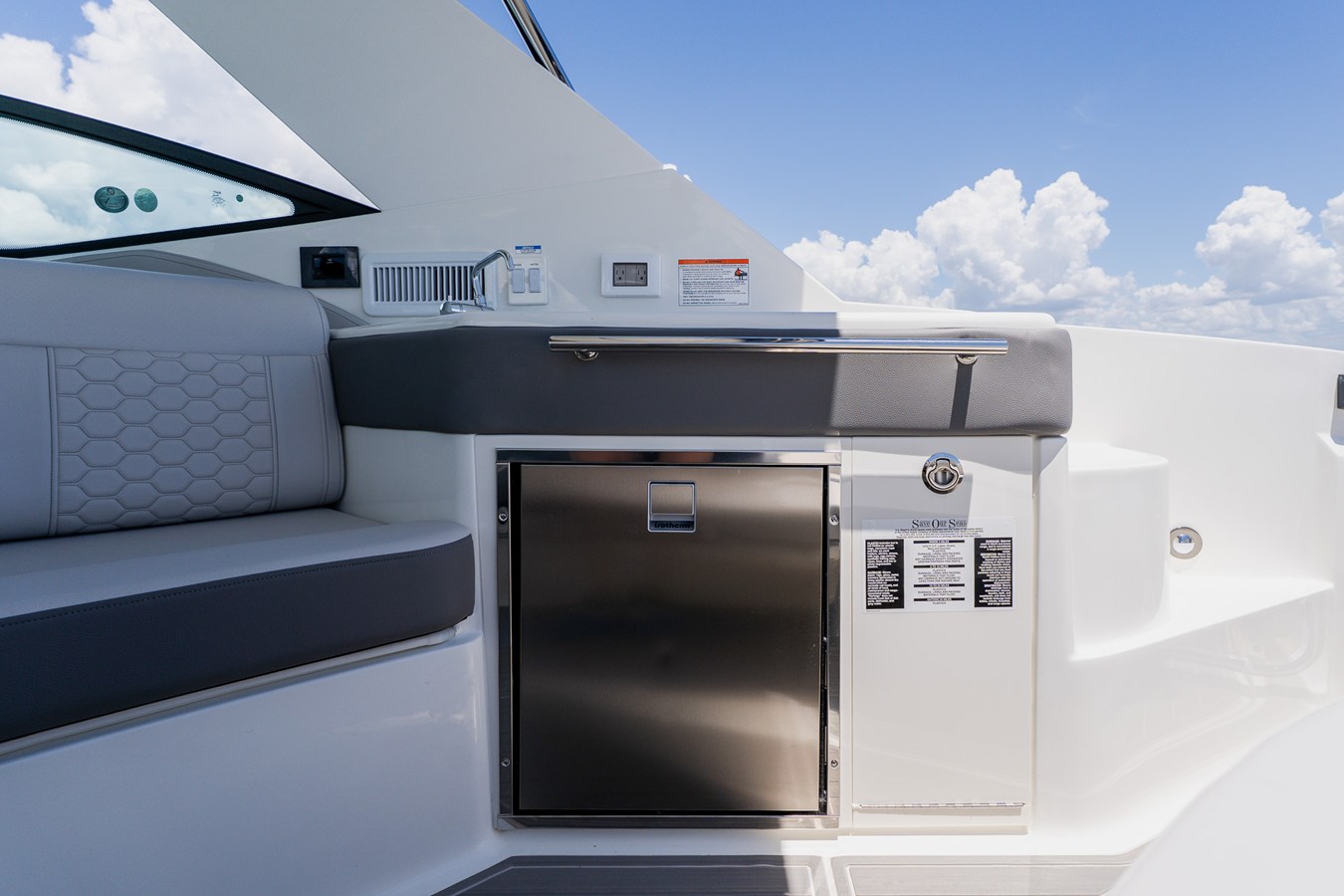 SEA RAY SUNDANCER 320 OUTBOARD, photo 35