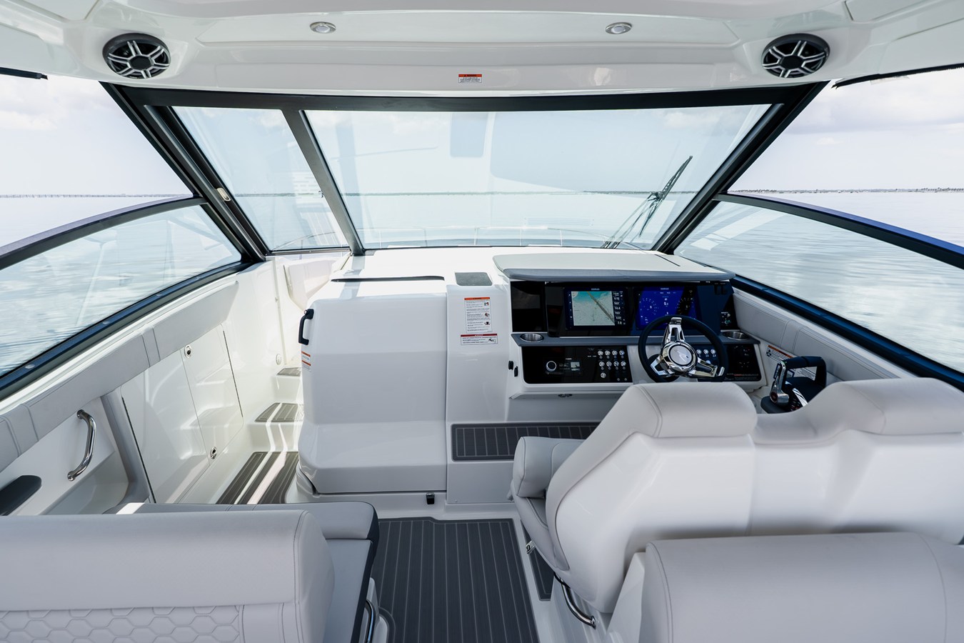 SEA RAY SUNDANCER 320 OUTBOARD, photo 53