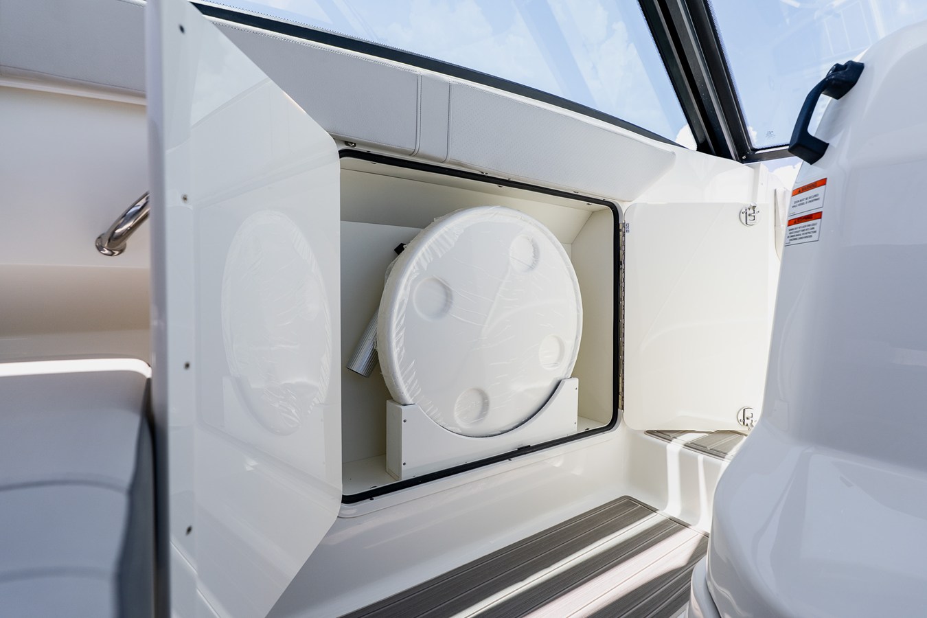 SEA RAY SUNDANCER 320 OUTBOARD, photo 60