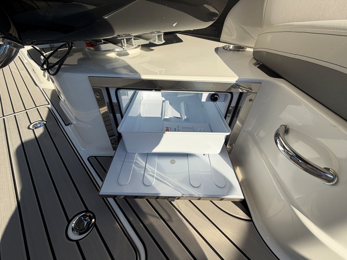 SEA RAY SLX 280 OUTBOARD, photo 20