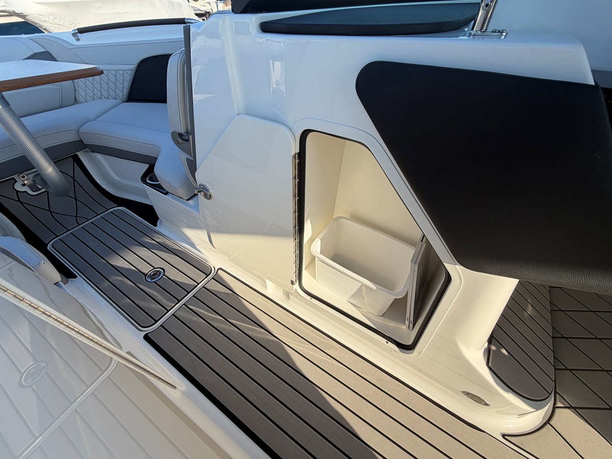 SEA RAY SLX 280 OUTBOARD, photo 37