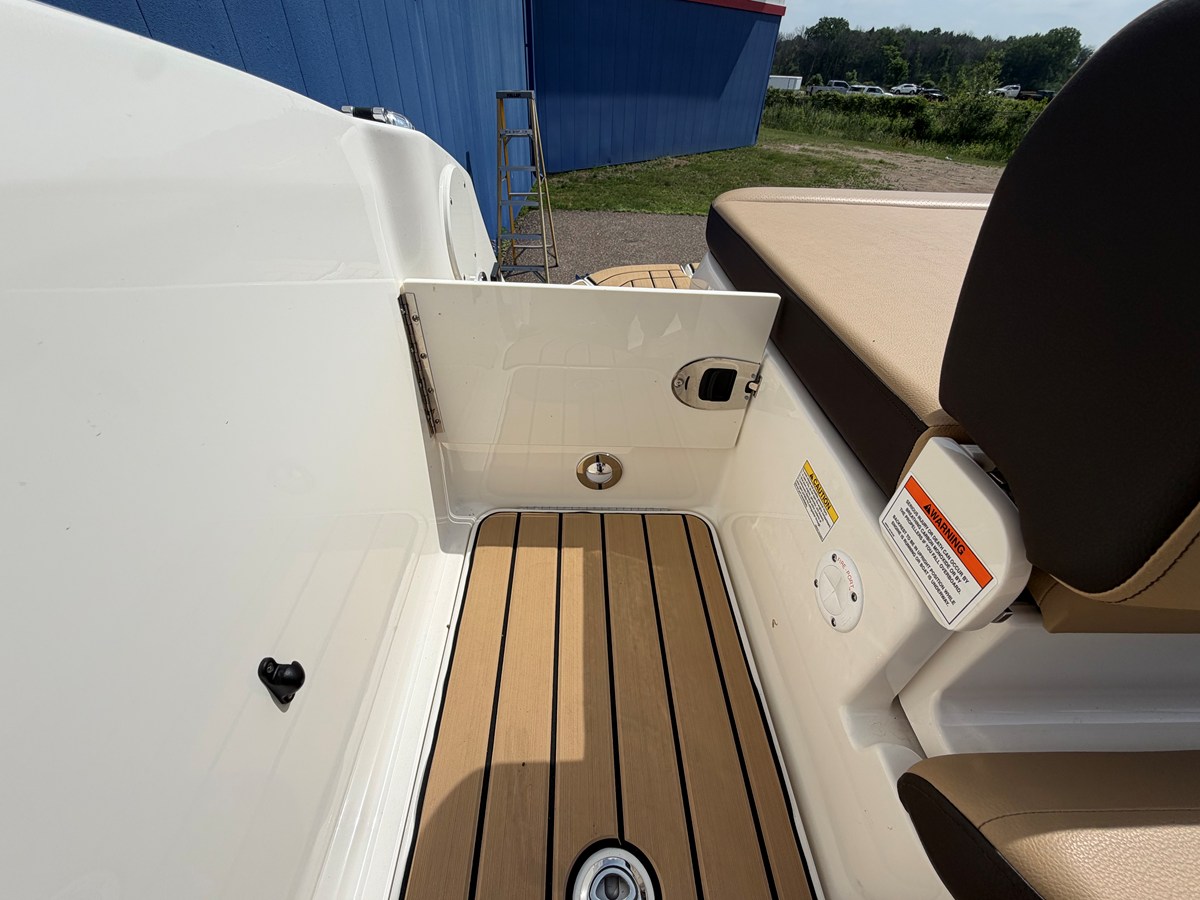SEA RAY SDX 230 SURF, photo 16