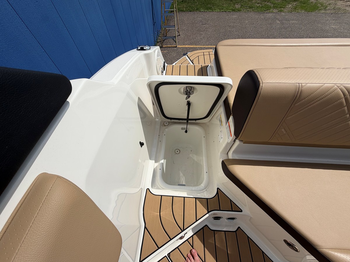 SEA RAY SDX 230 SURF, photo 18