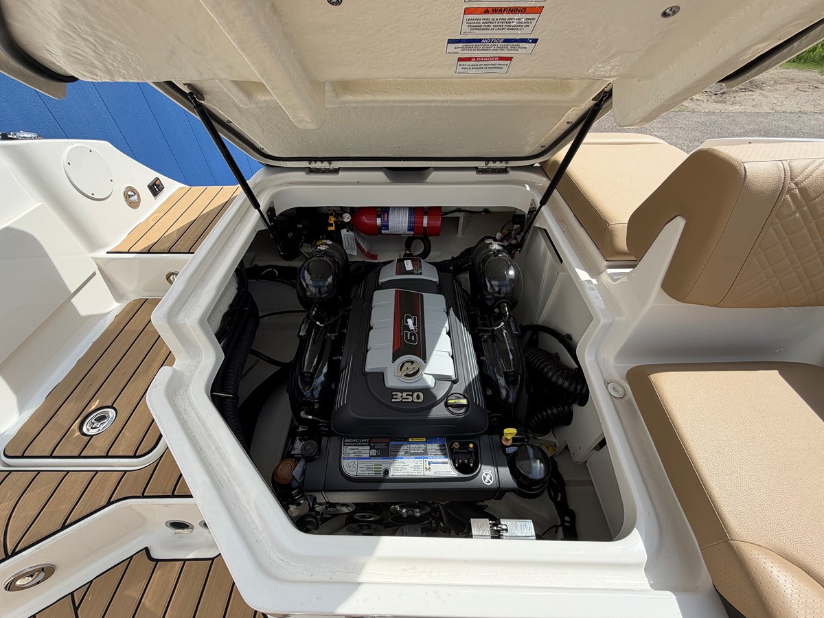 SEA RAY SDX 230 SURF, photo 21
