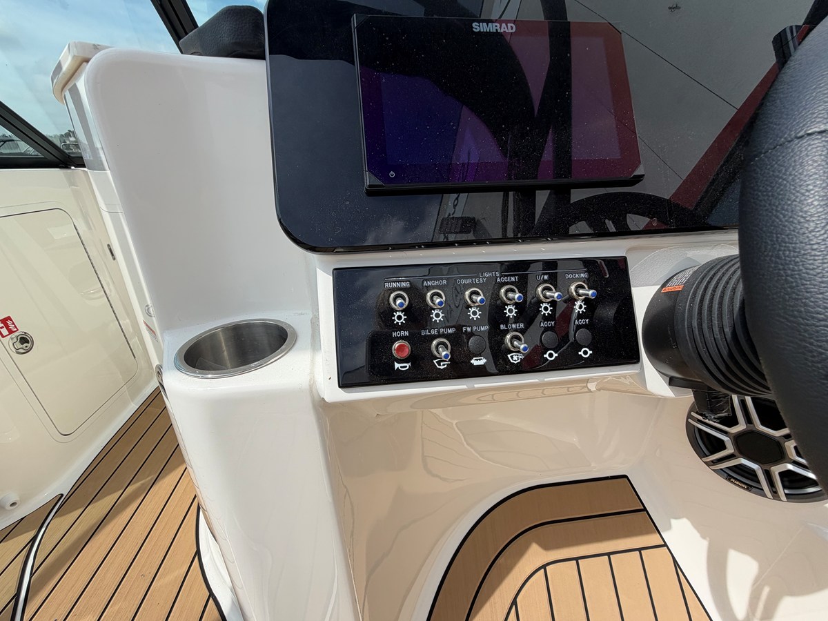 SEA RAY SDX 230 SURF, photo 33