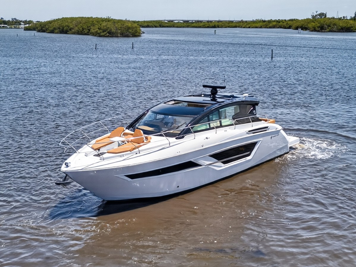 Cruisers Yachts 46 Cantius — 2026 Cruisers Yachts 46 Cantius — photo 5