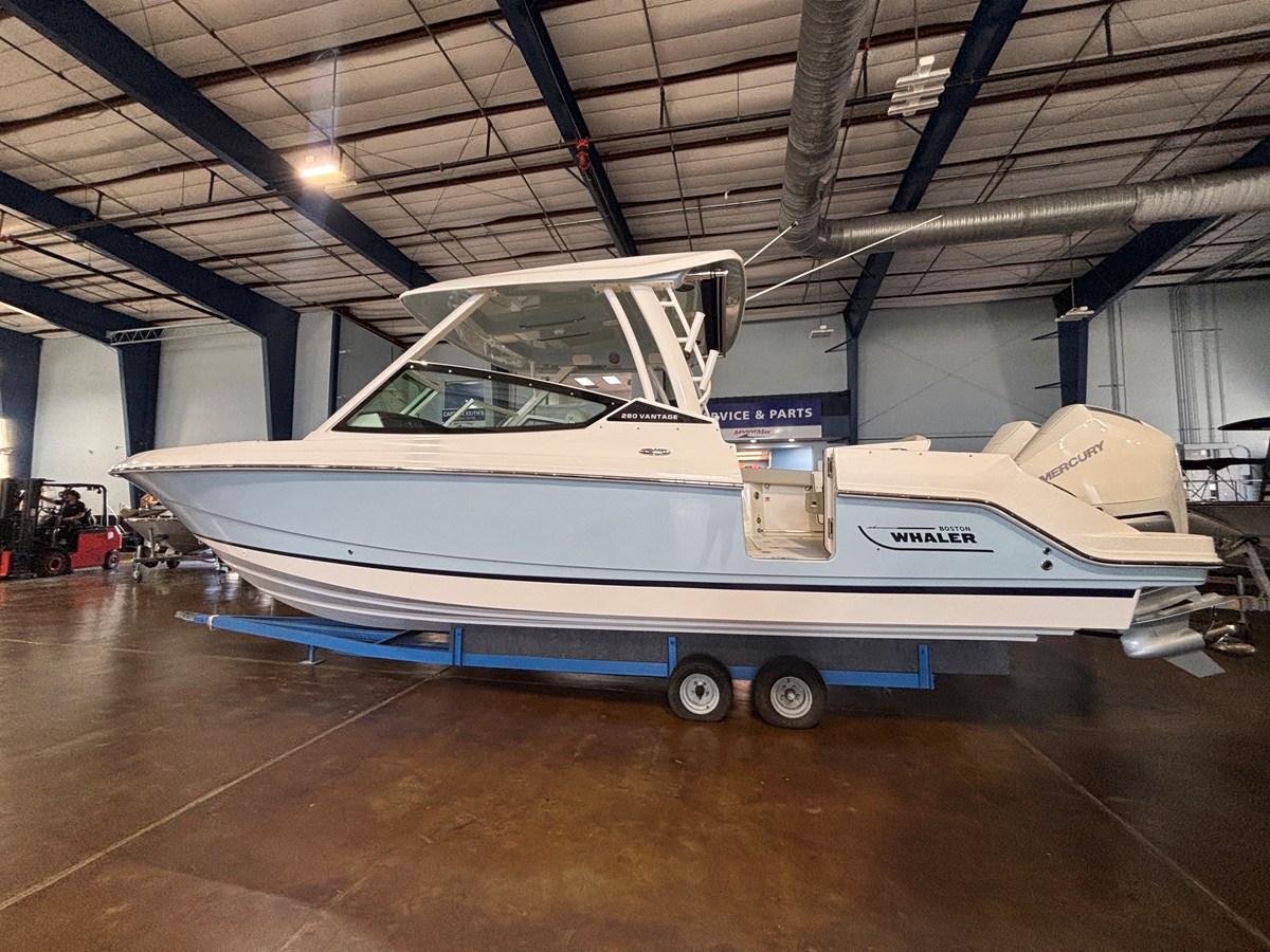 Boston Whaler 280 Vantage — 2027 Boston Whaler 280 Vantage — photo 3