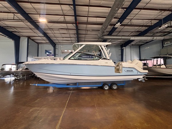 BOSTON WHALER 280 VANTAGE — 2027 Boston Whaler 280 Vantage