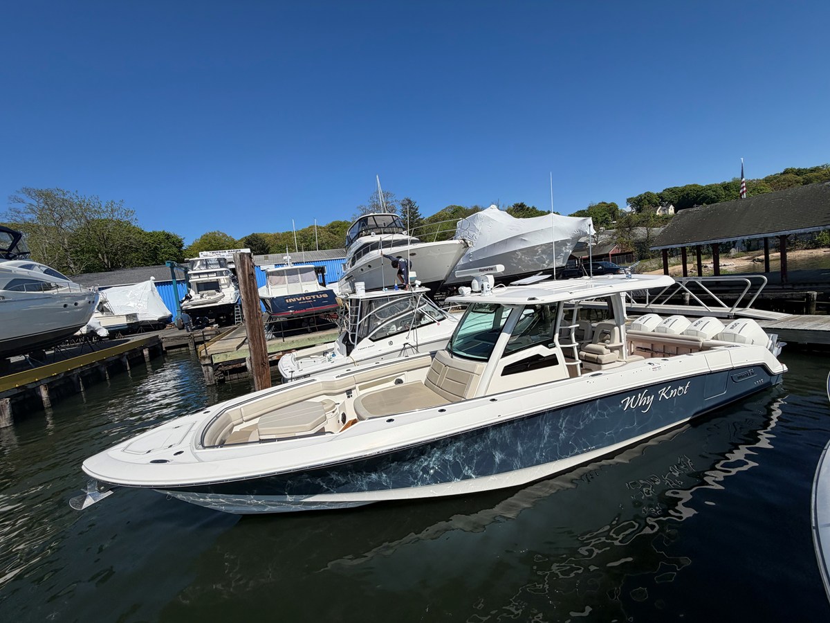 Boston Whaler 380 OUTRAGE — 2021 Boston Whaler 380 Outrage — photo 3