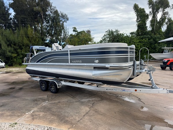 HARRIS SUNLINER 230 — 2022 Harris Sunliner 230