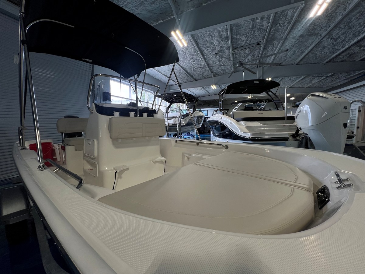 BOSTON WHALER 150 MONTAUK, photo 8