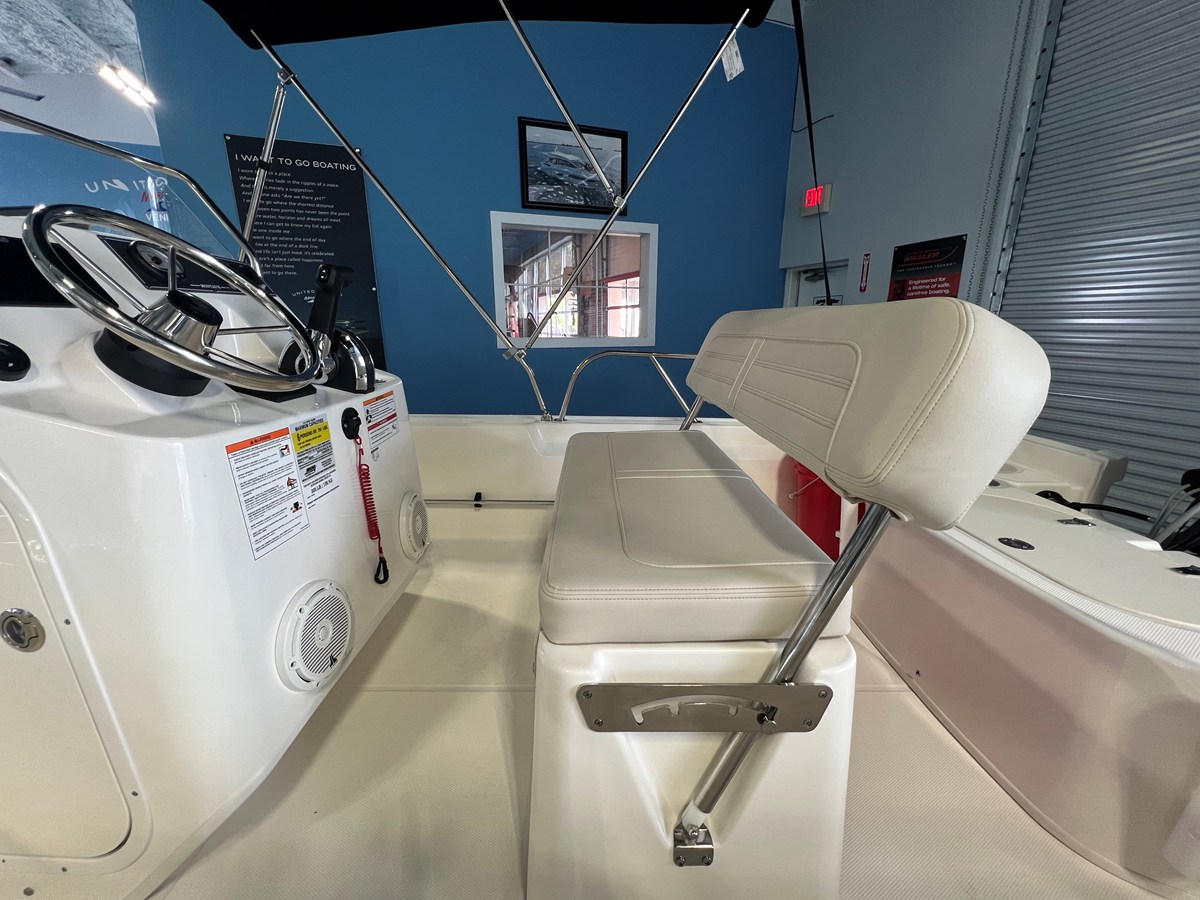 BOSTON WHALER 150 MONTAUK, photo 14