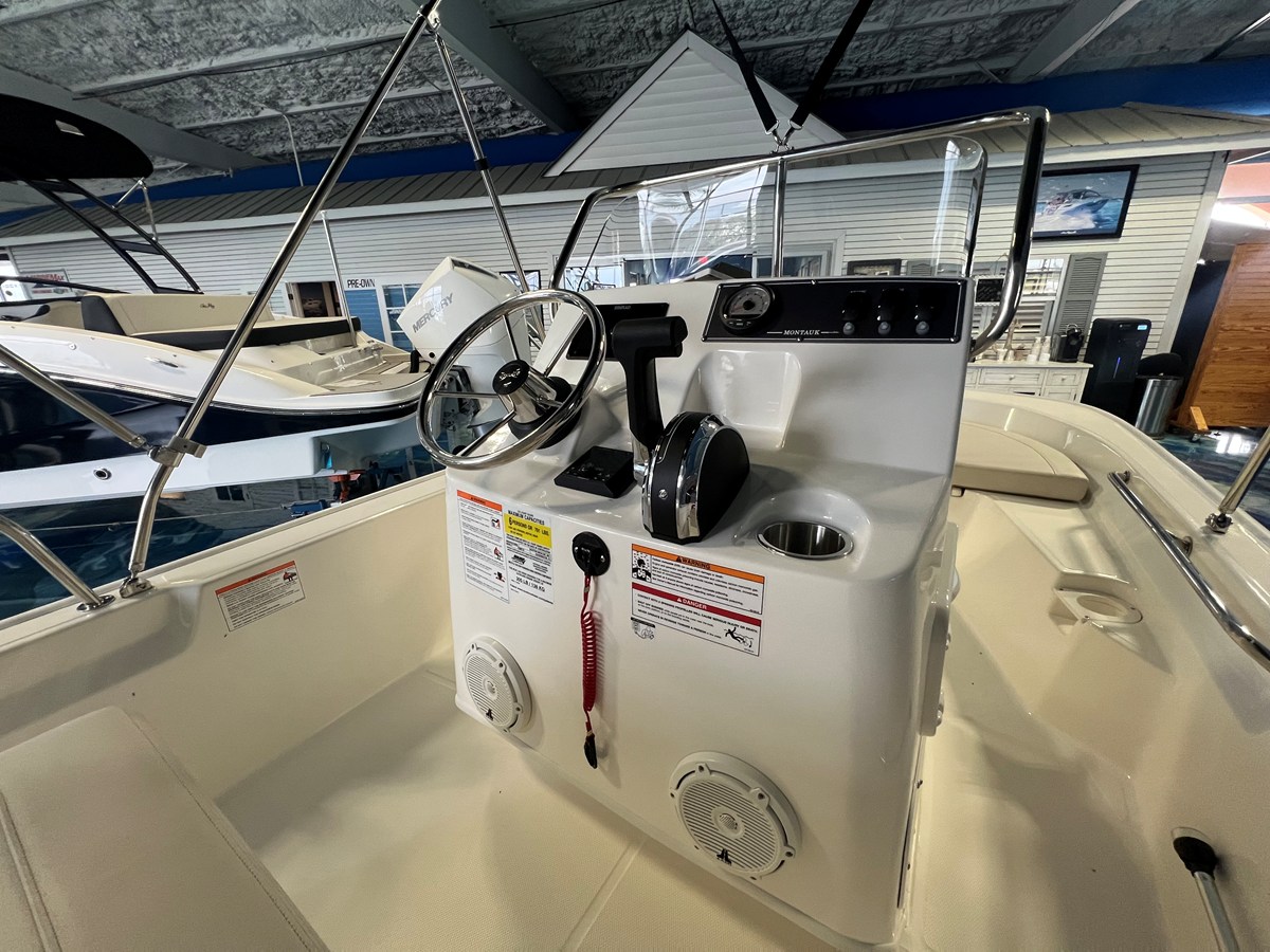 BOSTON WHALER 150 MONTAUK, photo 18