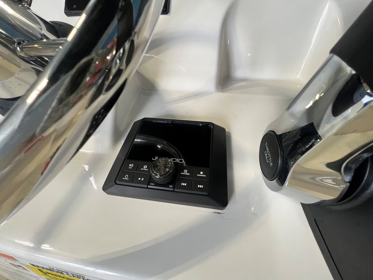 BOSTON WHALER 150 MONTAUK, photo 23