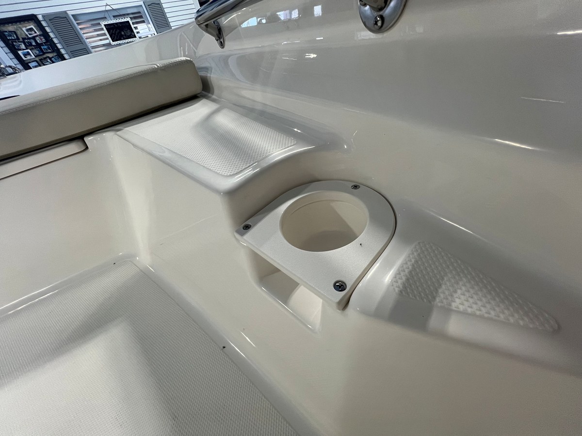 BOSTON WHALER 150 MONTAUK, photo 27