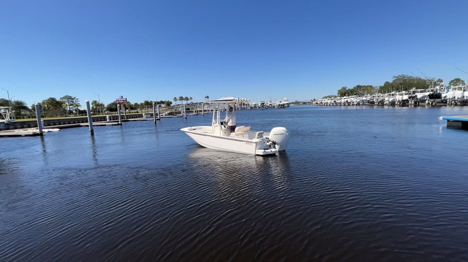 Boston Whaler 190 Montauk — 2027 Boston Whaler 190 Montauk — photo 5