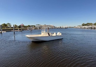 BOSTON WHALER 190 MONTAUK