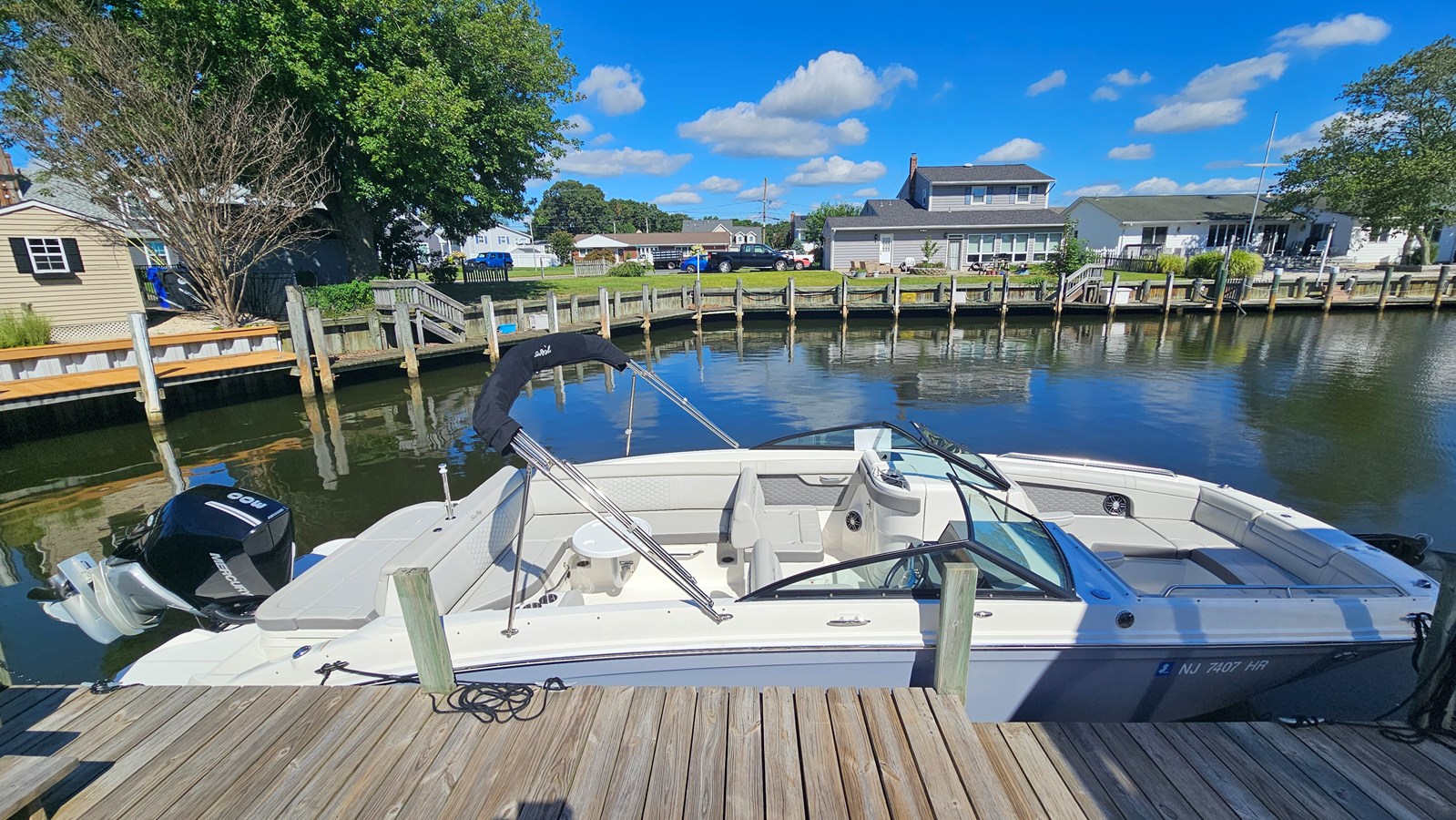 Sea Ray 270 SDX OB — 2022 Sea Ray 270 SDX OB — photo 2