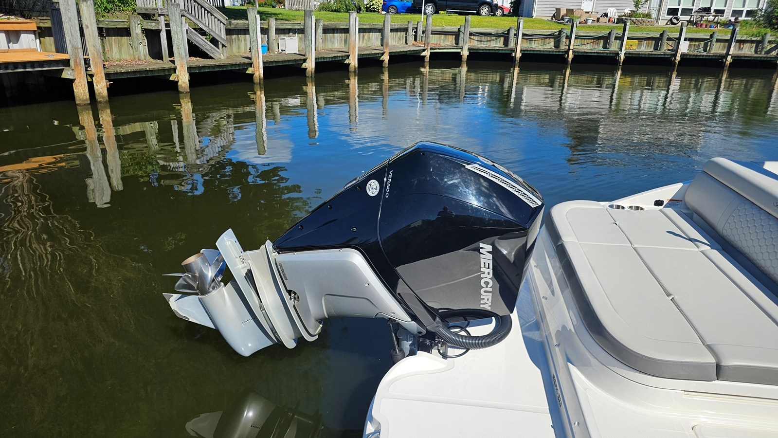 Sea Ray 270 SDX OB — 2022 Sea Ray 270 SDX OB — photo 4