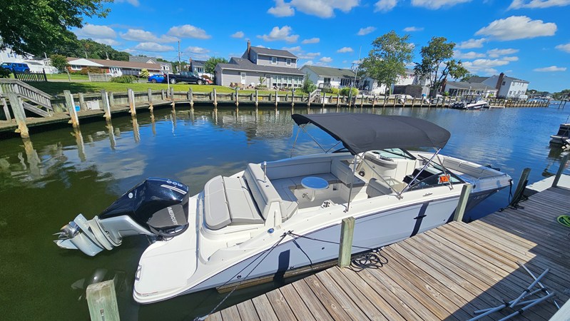 SEA RAY 270 SDX OB — 2022 Sea Ray 270 SDX OB