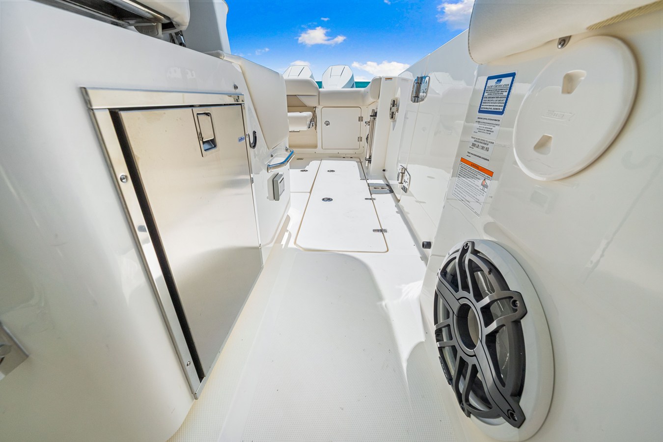 BOSTON WHALER 380 OUTRAGE, photo 14