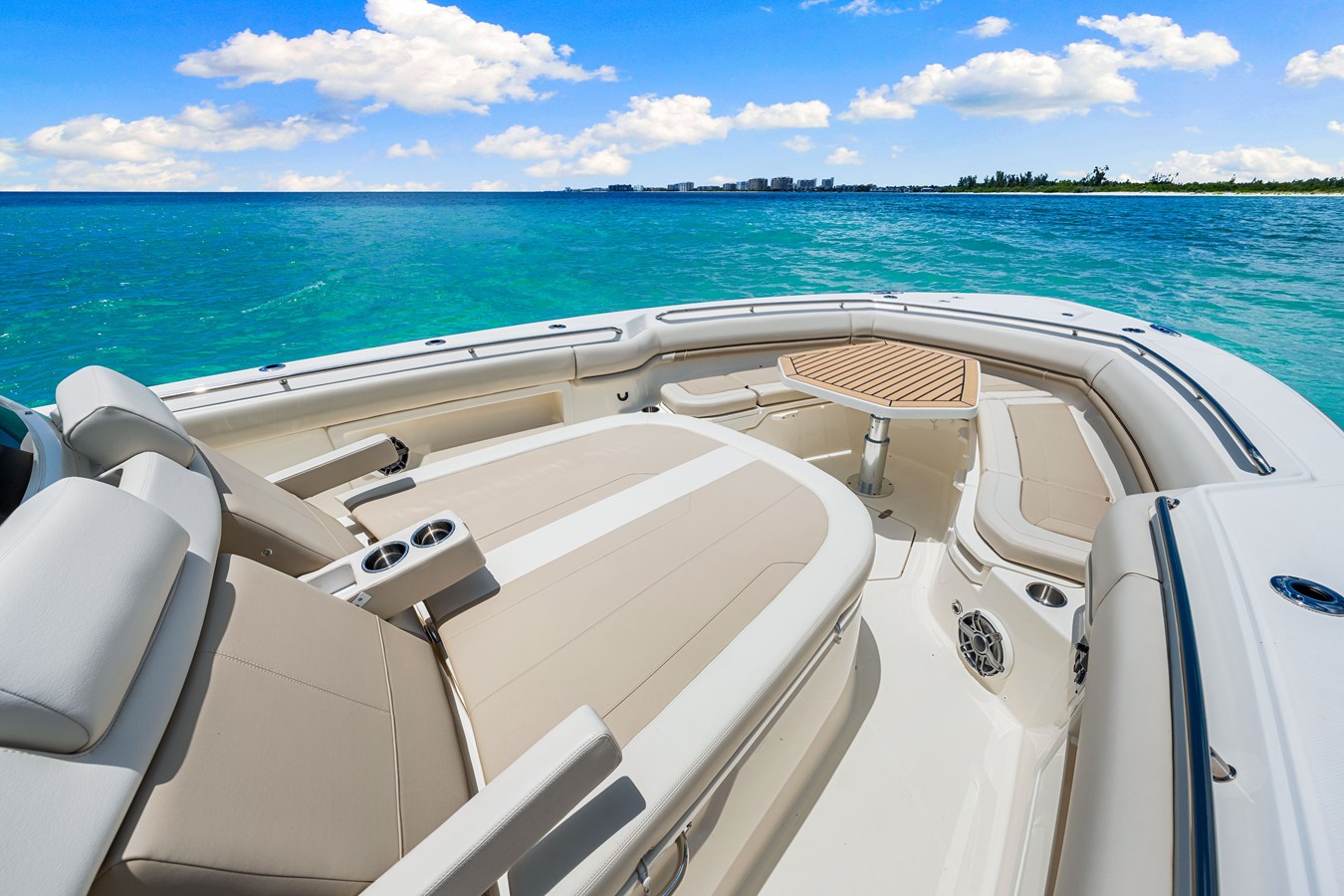 BOSTON WHALER 380 OUTRAGE, photo 17