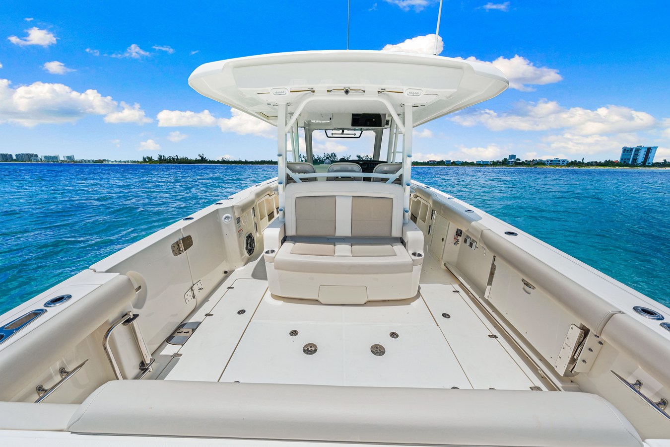 BOSTON WHALER 380 OUTRAGE, photo 42
