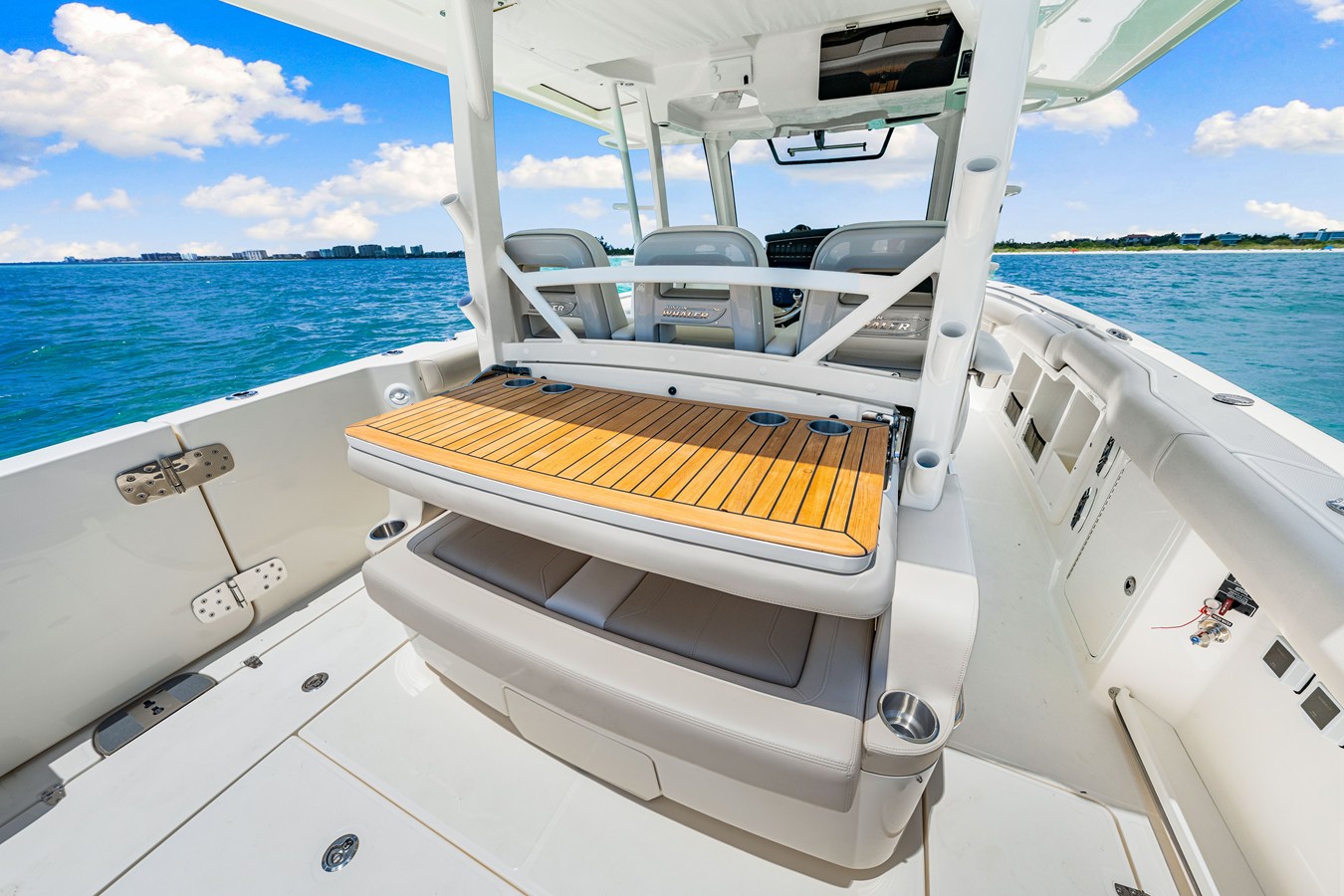 BOSTON WHALER 380 OUTRAGE, photo 49