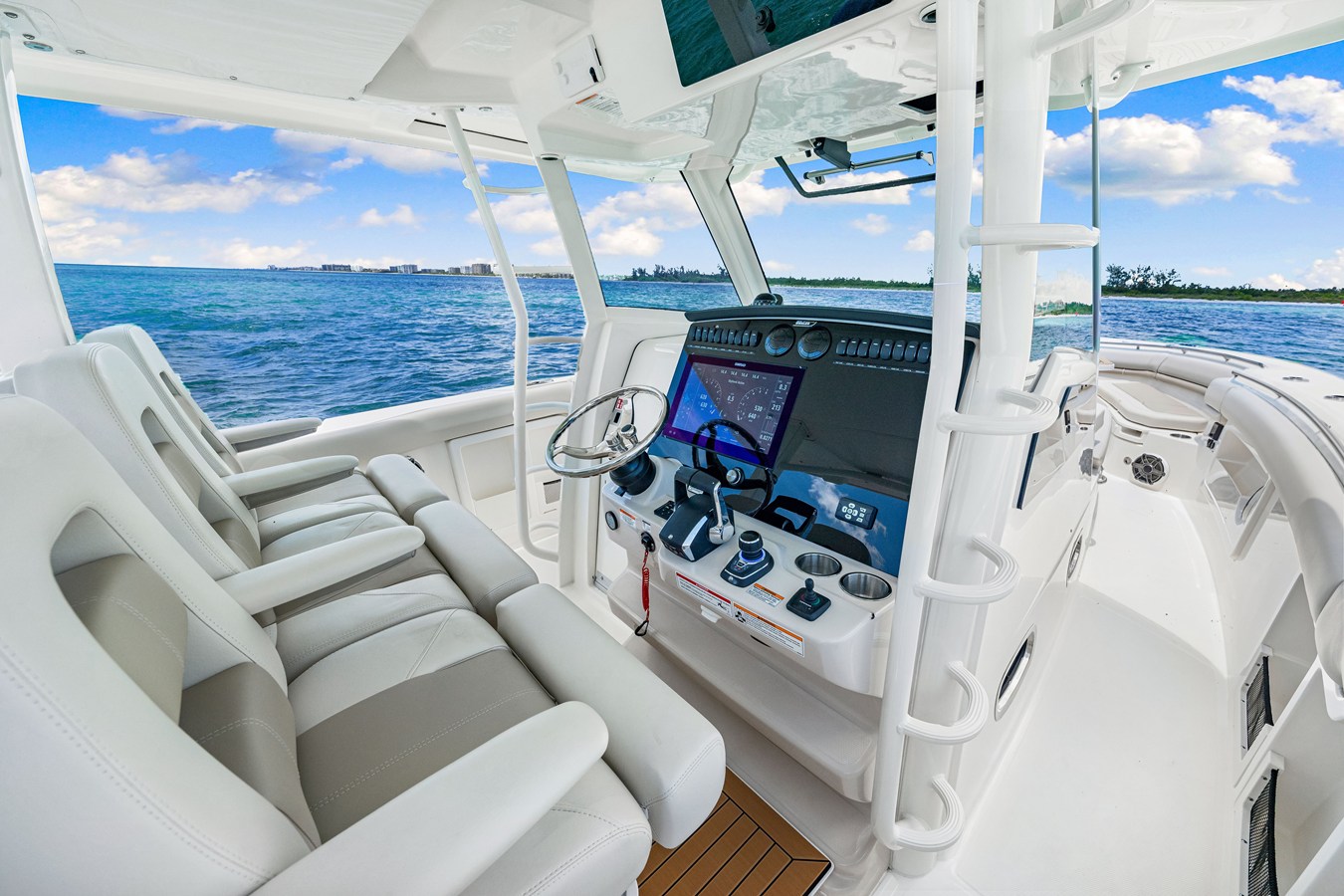 BOSTON WHALER 380 OUTRAGE, photo 51
