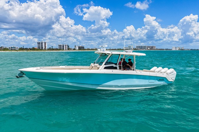 BOSTON WHALER 380 OUTRAGE — 2026 Boston Whaler 380 Outrage