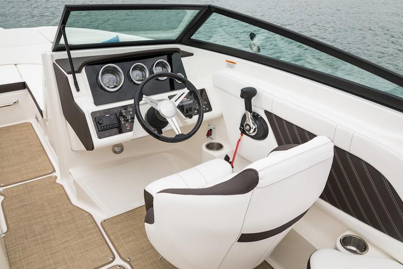 Sea Ray SPX 230 — 2023 Sea Ray SPX 230 — photo 5