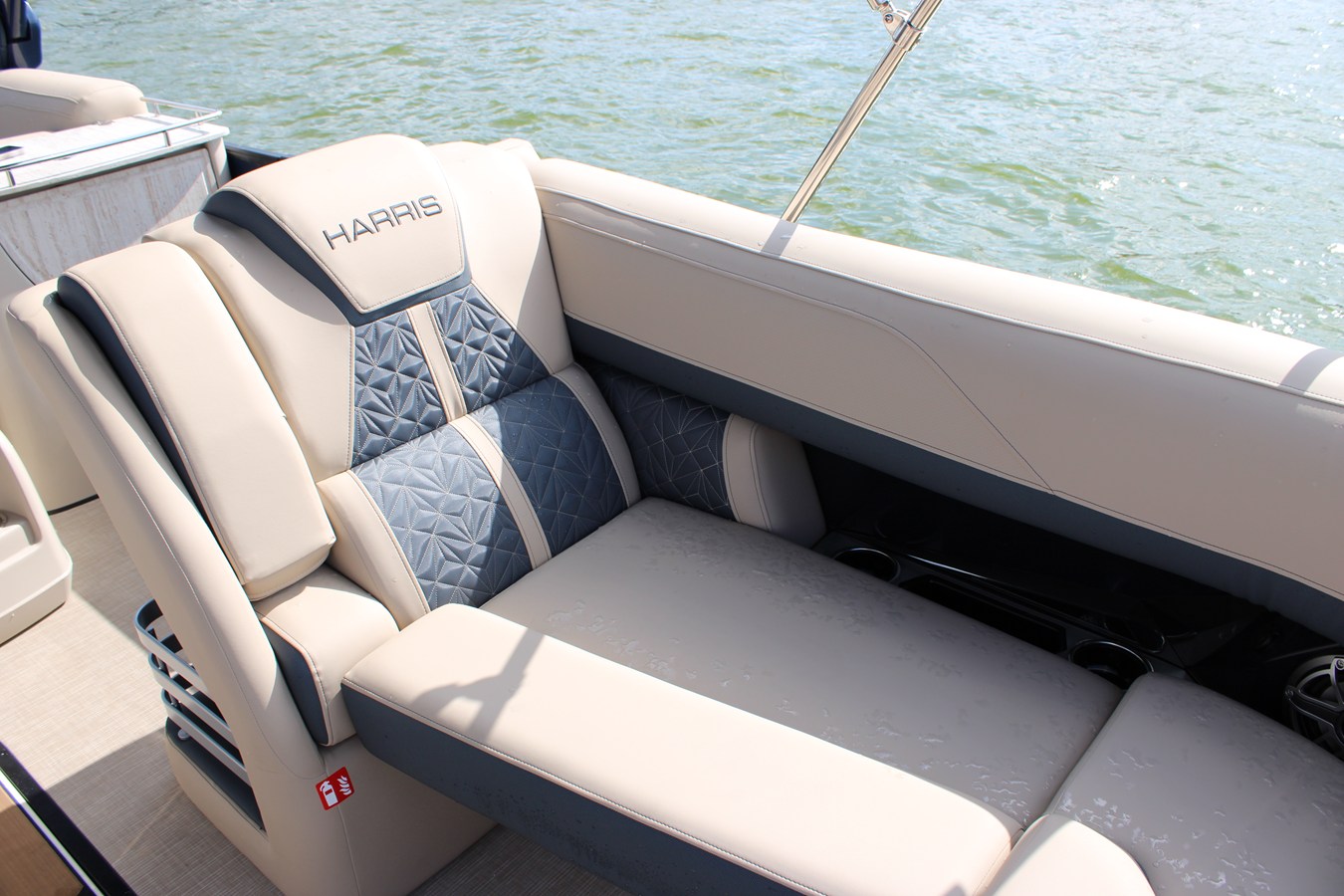 HARRIS GRAND MARINER 230, photo 12