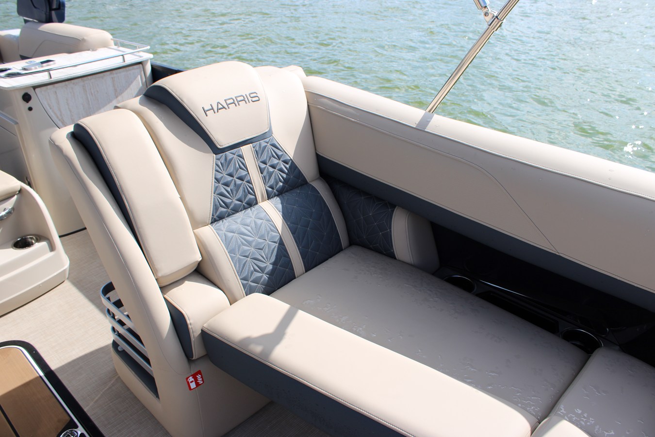 HARRIS GRAND MARINER 230, photo 13