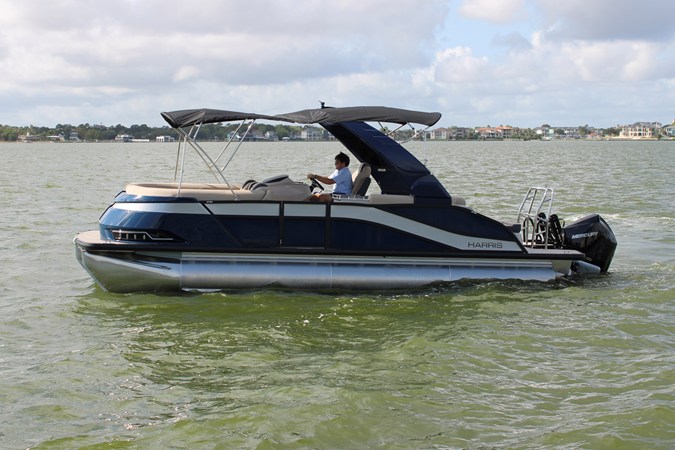 HARRIS GRAND MARINER 230 — 2027 Harris Grand Mariner 230