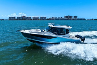 BOSTON WHALER 405 CONQUEST 485979