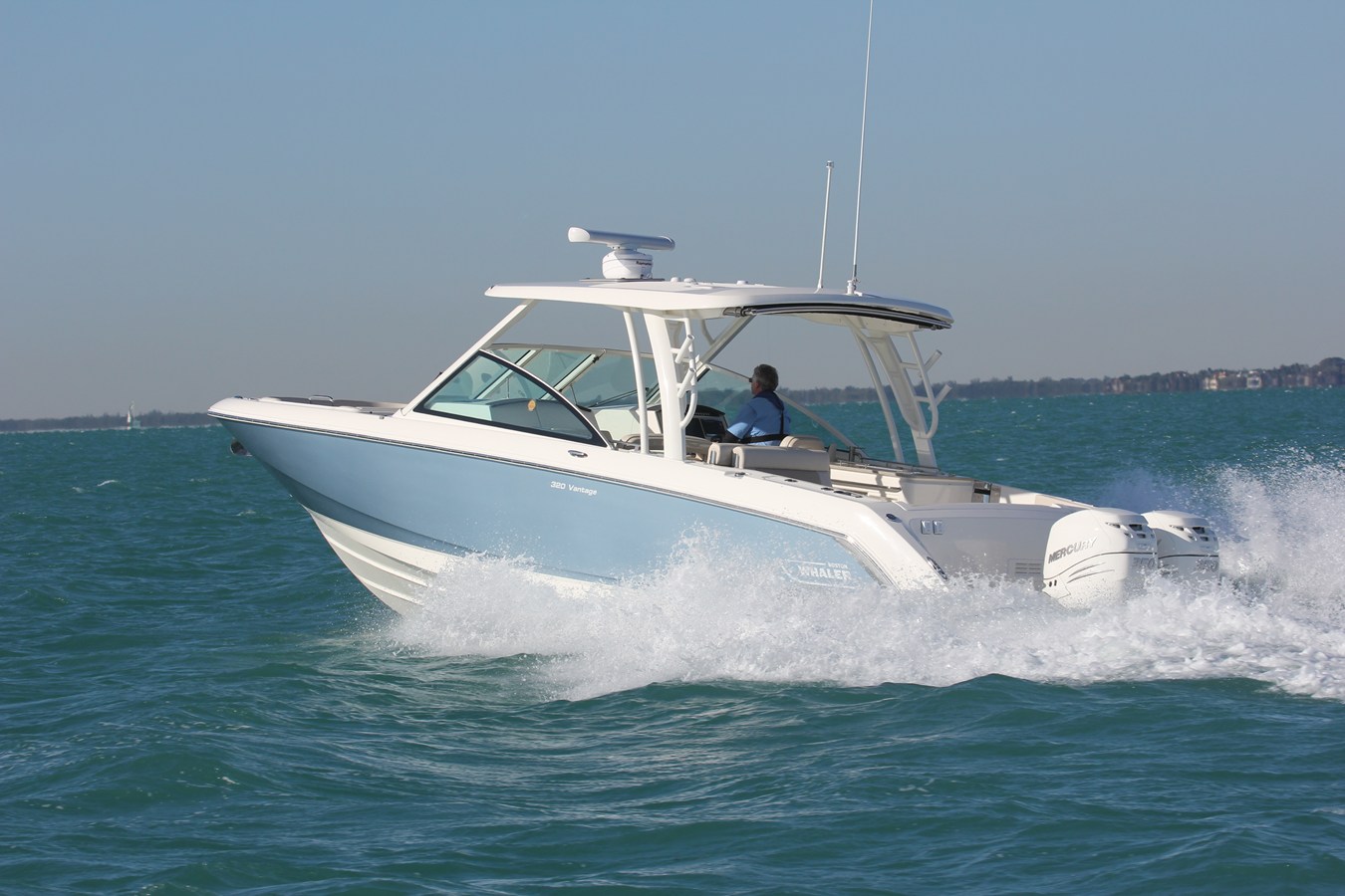 Boston Whaler 320 Vantage — 2024 Boston Whaler 320 Vantage — photo 2