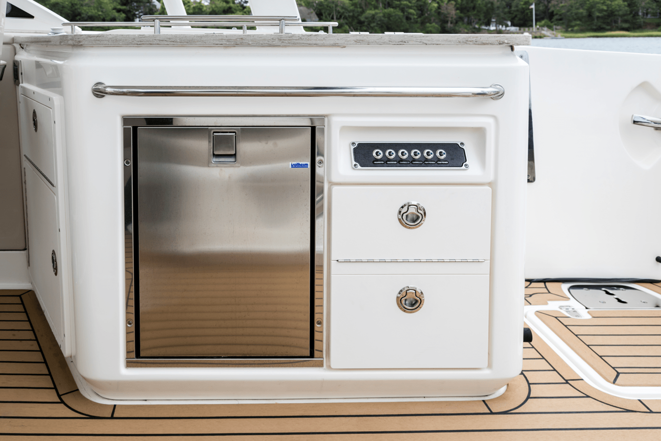 Boston Whaler 320 Vantage — 2024 Boston Whaler 320 Vantage — photo 5