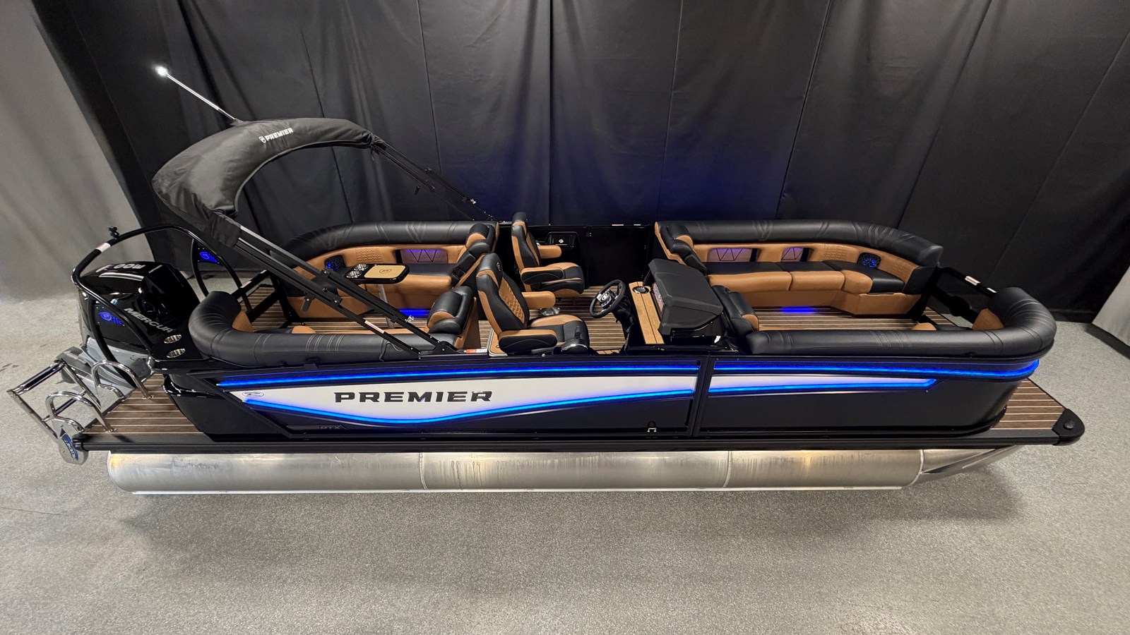 PREMIER 250 INTRIGUE, photo 2